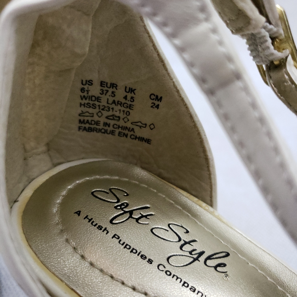 NWOB Soft Style by Hush Puppies Ivory 6.5 Wide - Picture 6 of 8